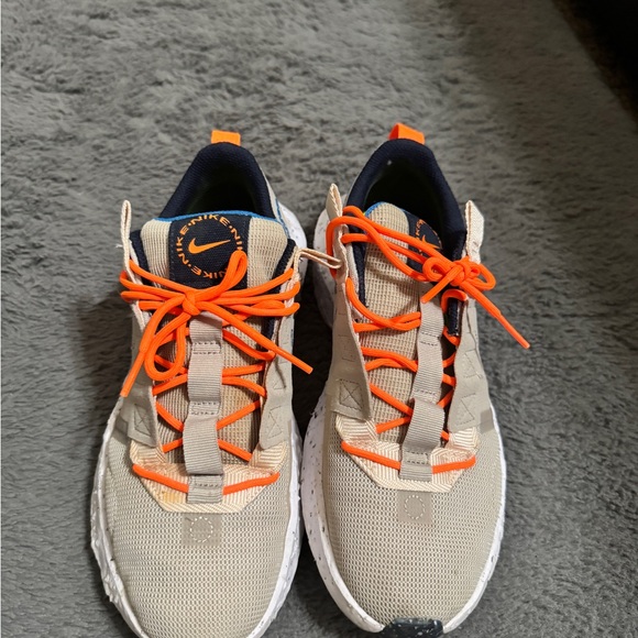 Nike Kids Shoes in Tan and Orange - Picture 2 of 4